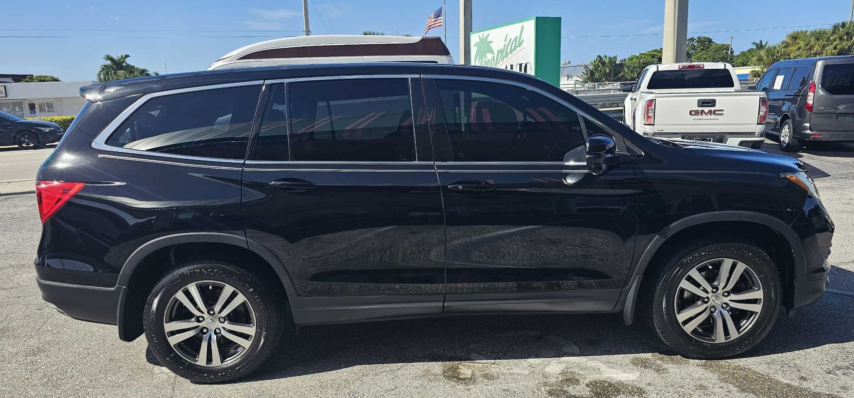 Used 2017 Honda Pilot EX-L image 4