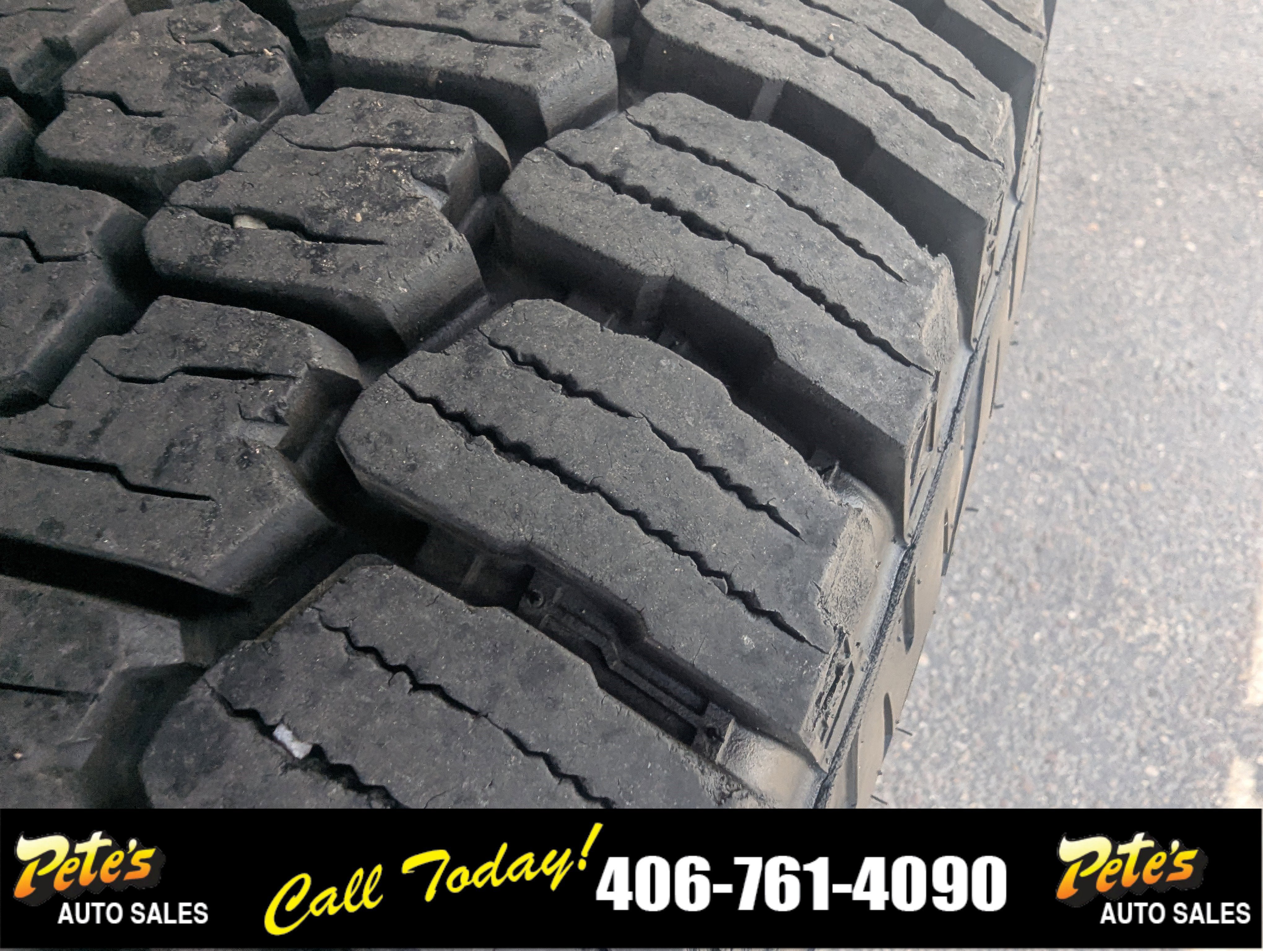 Used 2014 Chevrolet Silverado 1500 LTZ Z71 w/ LTZ Plus Package AWD/4WD image 9