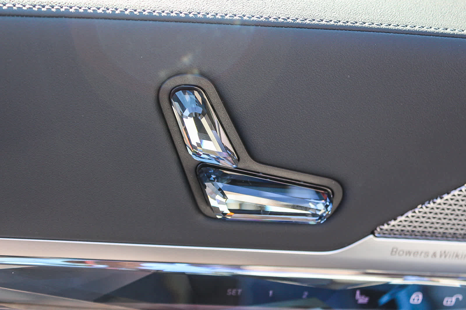 New 2026 BMW 740i image 21