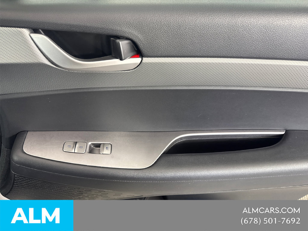Used 2025 Hyundai Palisade SEL FWD image 17