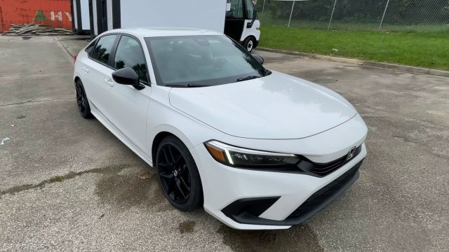 Used 2023 Honda Civic Sport image 4