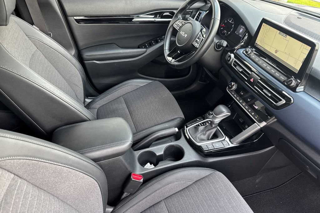 Used 2022 Kia Seltos S AWD/4WD image 16