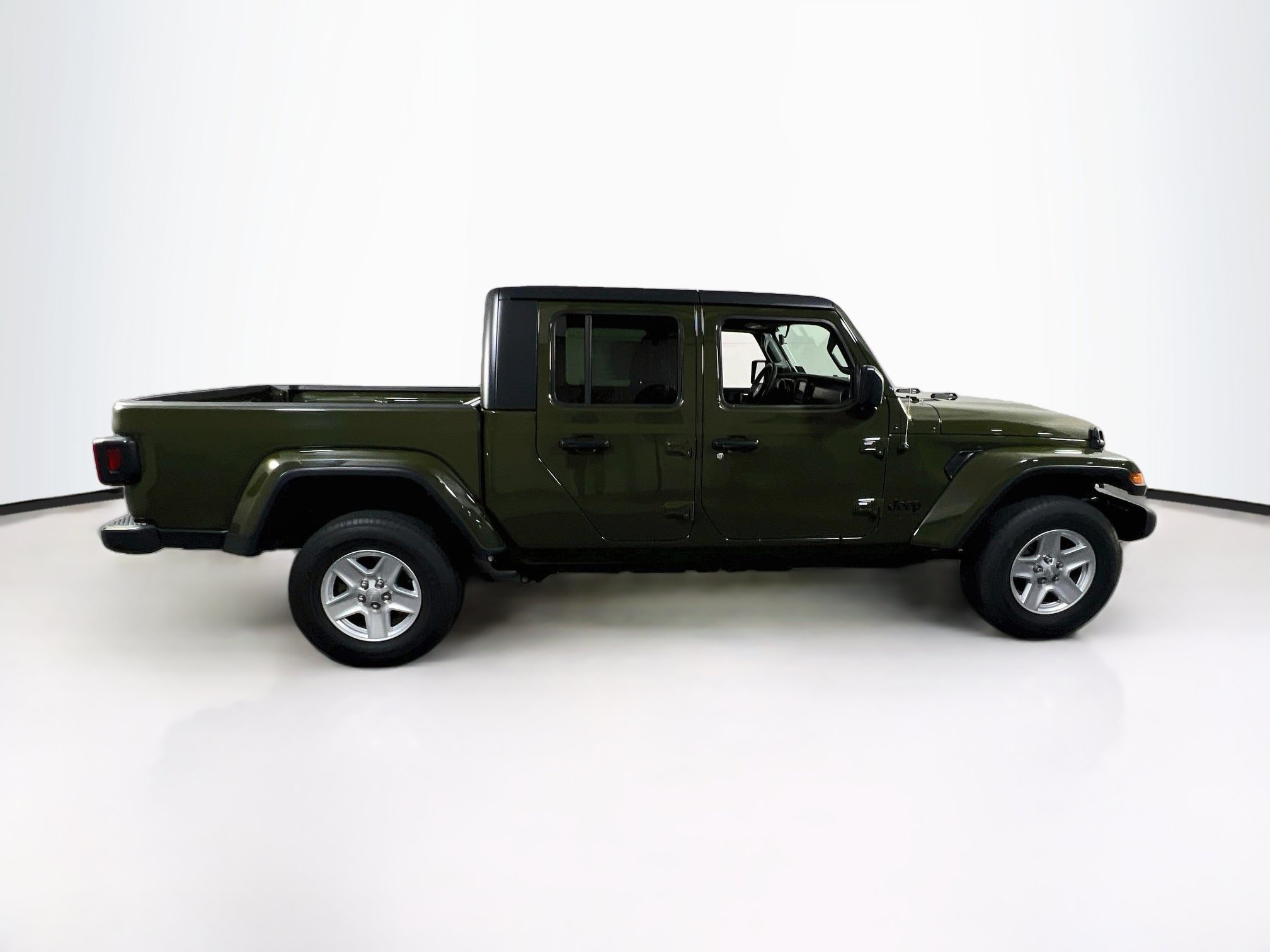 Used 2023 Jeep Gladiator Sport AWD/4WD image 4