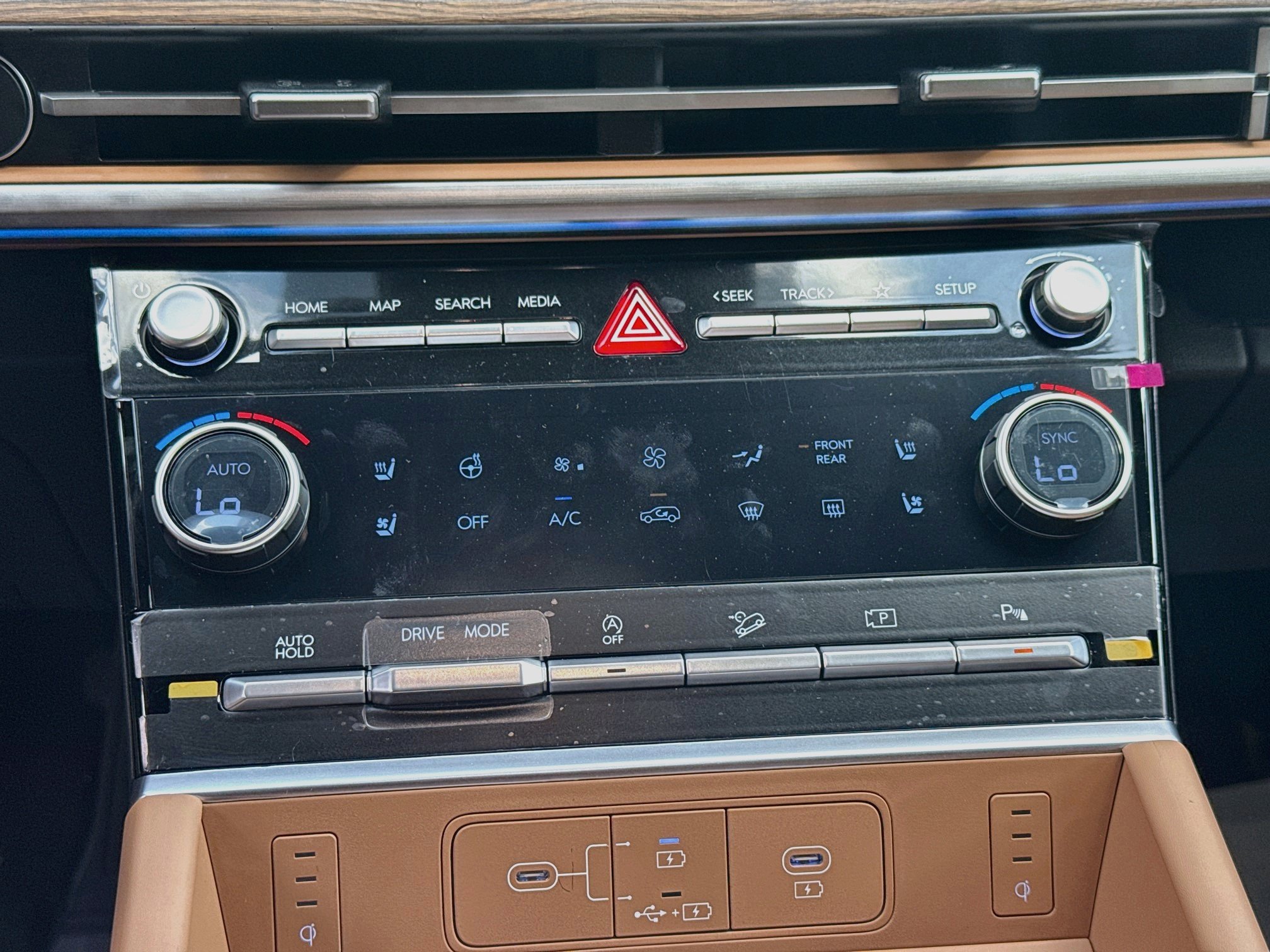 New 2027 Hyundai Santa Fe Limited FWD image 12