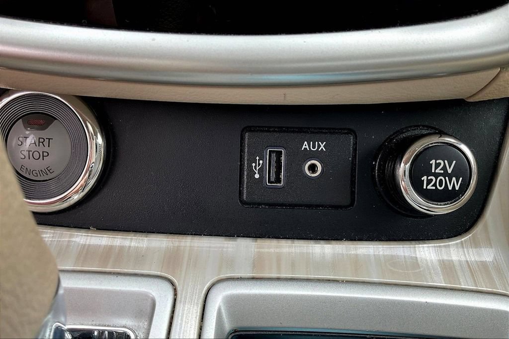 Used 2018 Nissan Murano SL w/ Moonroof Package AWD/4WD image 16