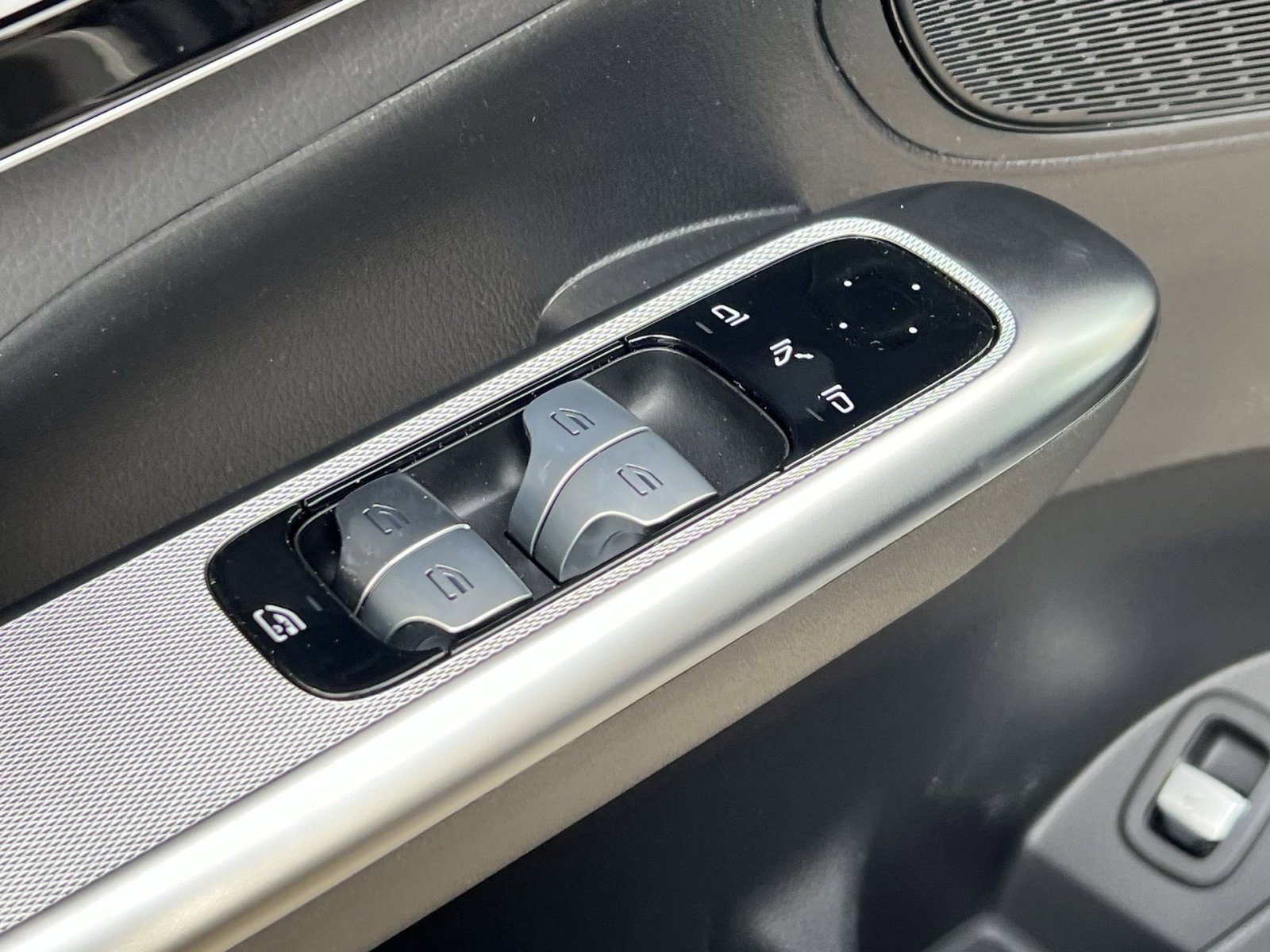 New 2026 Mercedes-Benz GLC 300 4MATIC image 13