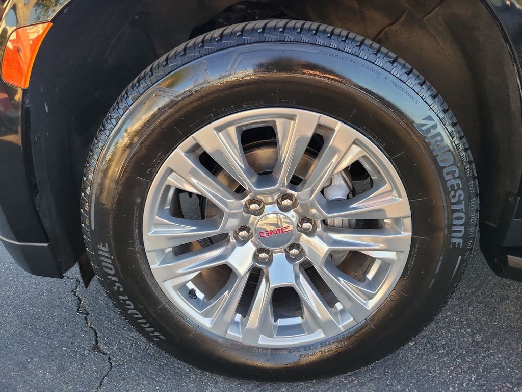 Used 2023 GMC Yukon Denali image 24