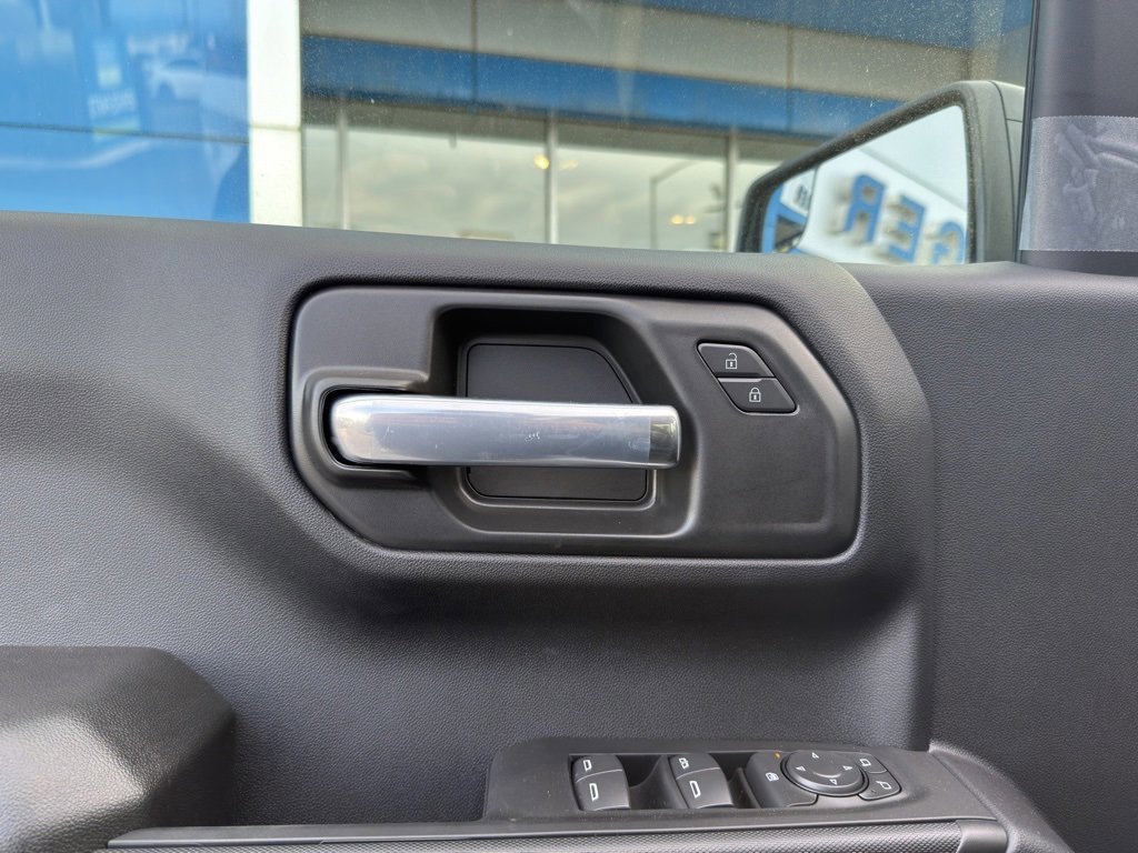New 2026 Chevrolet Silverado 1500 Custom image 32