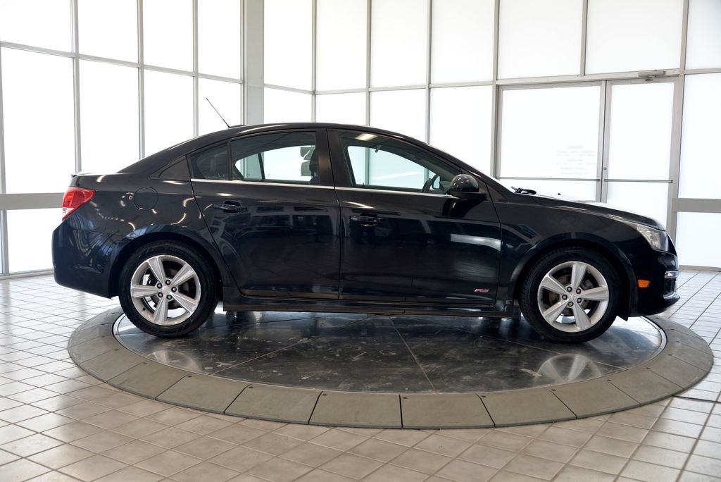 Used 2015 Chevrolet Cruze LT w/ Sun, Sound and Sport Package image 9