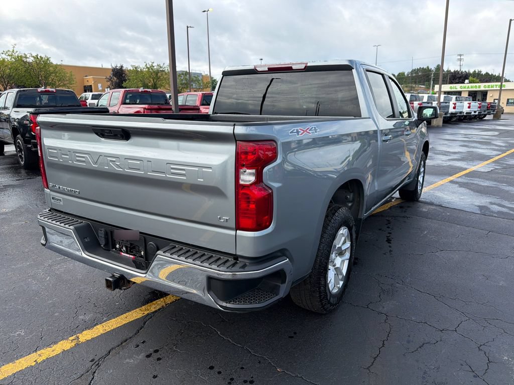 Used 2023 Chevrolet Silverado 1500 LT AWD/4WD image 5