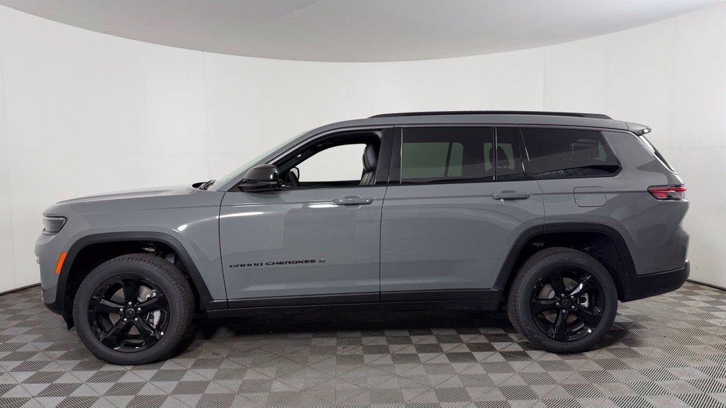 New 2027 Jeep Grand Cherokee L Limited AWD/4WD image 4