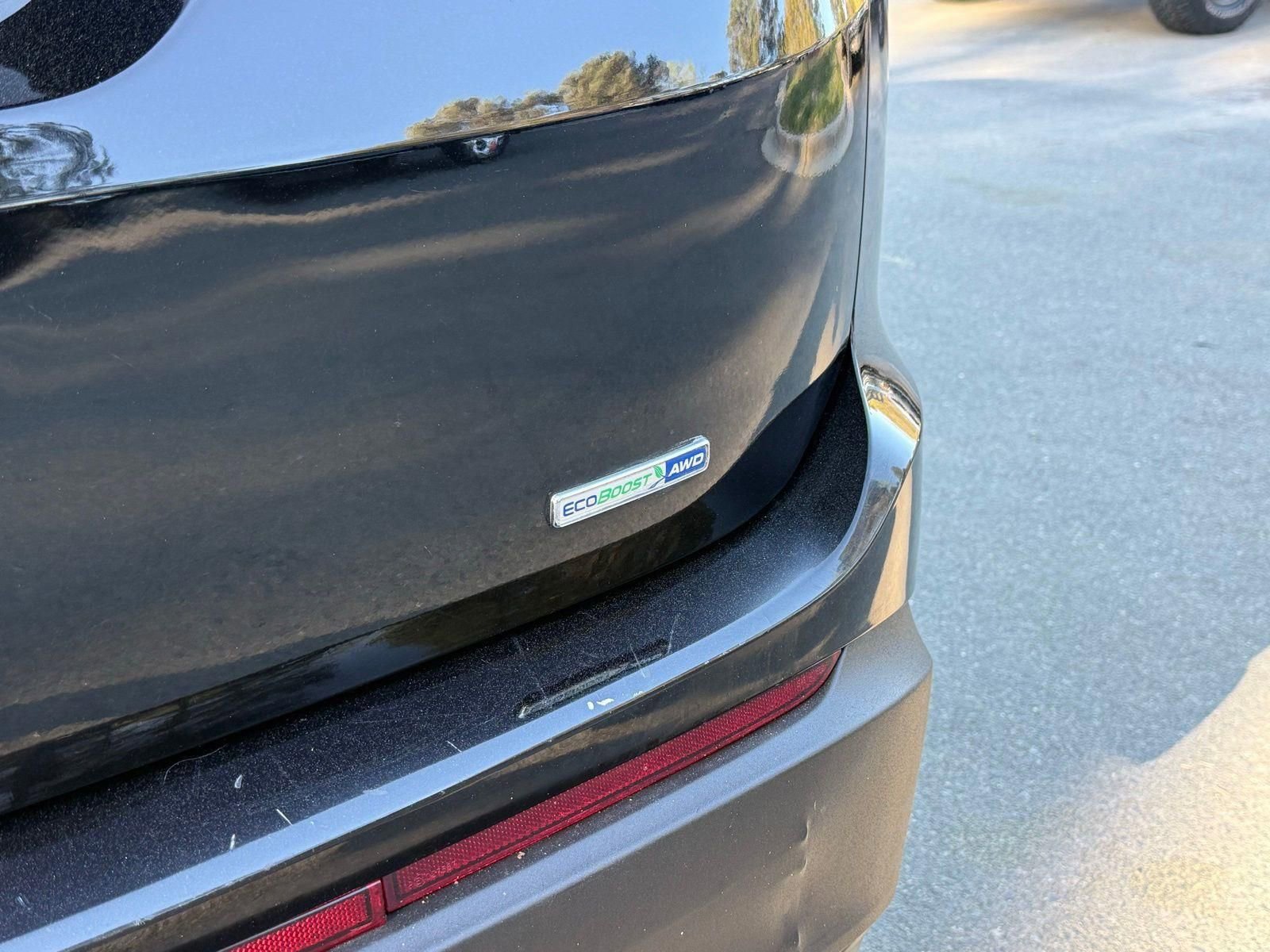 Used 2017 Ford Edge SE image 12