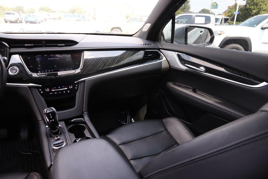 Used 2023 Cadillac XT6 Premium Luxury AWD/4WD image 29
