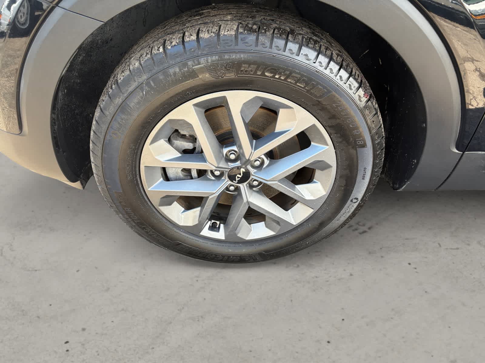 Used 2023 Kia Telluride LX AWD/4WD image 9