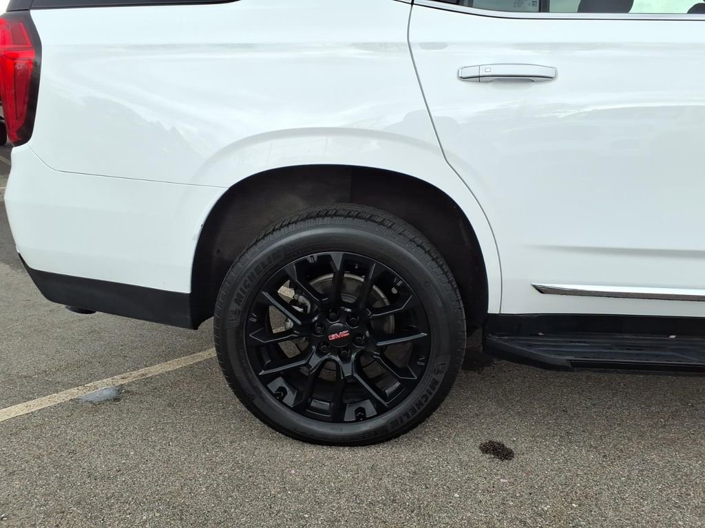 Used 2022 GMC Yukon SLT w/ SLT Premium Package AWD/4WD image 28