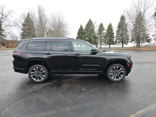 Used 2023 Jeep Grand Cherokee L Overland w/ Luxury Tech Group IV image 7