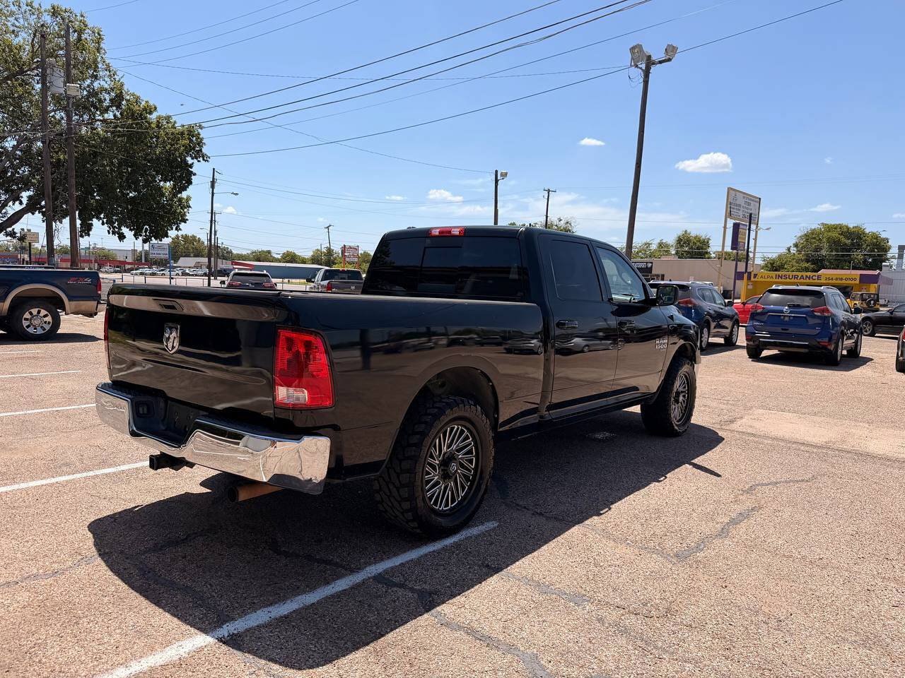 Used 2019 RAM 1500 Classic SLT RWD image 6