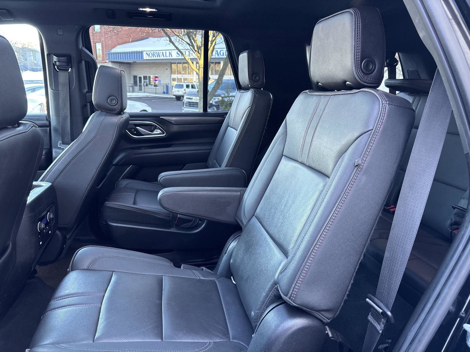 Used 2022 Chevrolet Tahoe RST w/ Luxury Package image 25