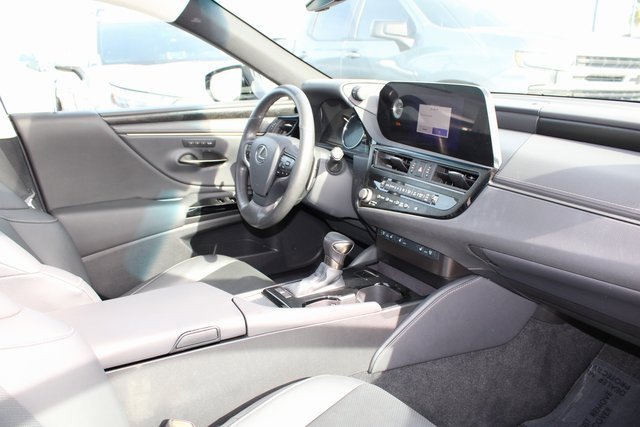 Certified 2023 Lexus ES 350 w/ Premium Package image 7