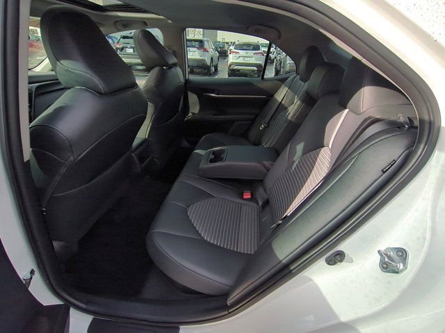 Certified 2022 Toyota Camry SE w/ Cold Weather Package image 16