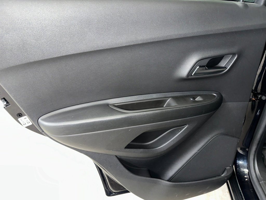 Certified 2021 Chevrolet Trax LS w/ Tint and Cruise Package image 15