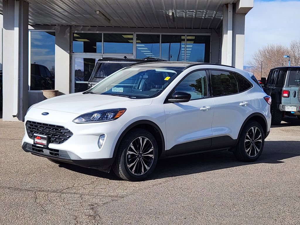 Used 2022 Ford Escape SEL w/ SEL Stealth AWD Package image 4
