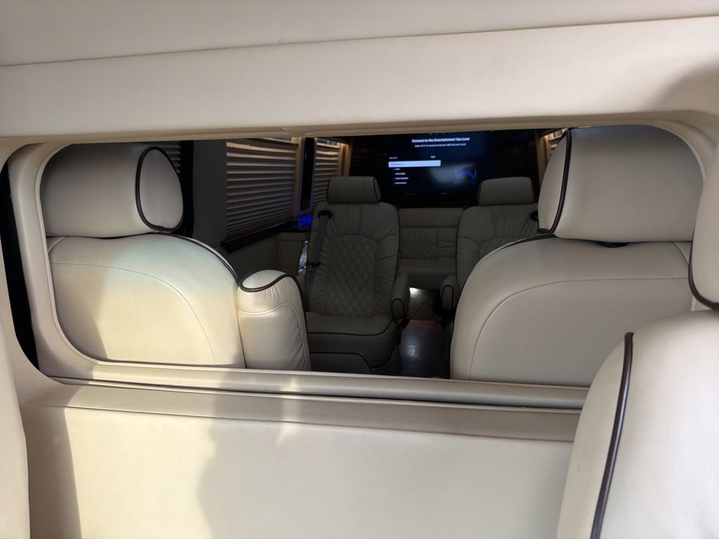 Used 2017 Mercedes-Benz Sprinter 3500 image 21