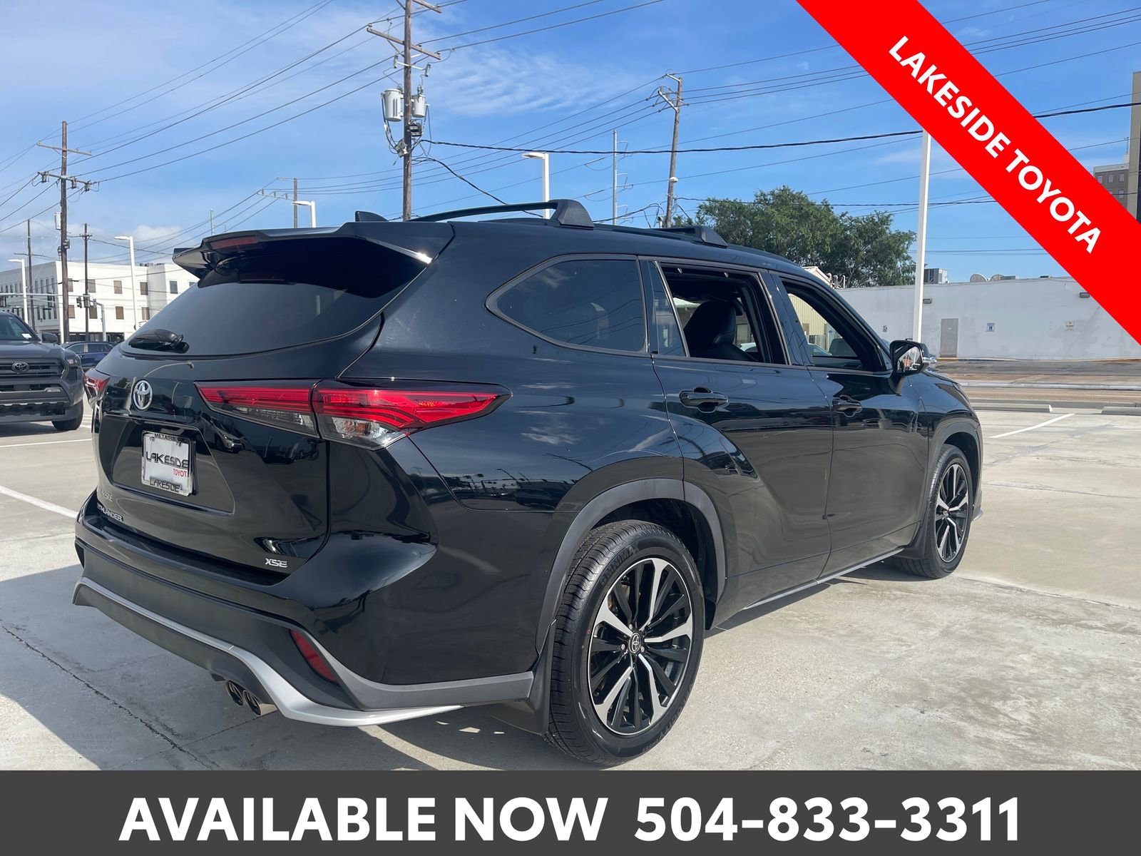 Used 2021 Toyota Highlander XSE FWD image 5