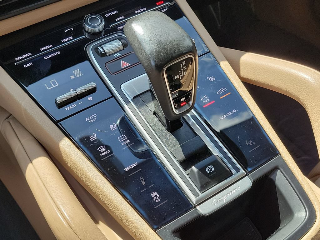 Certified 2019 Porsche Cayenne AWD/4WD image 33