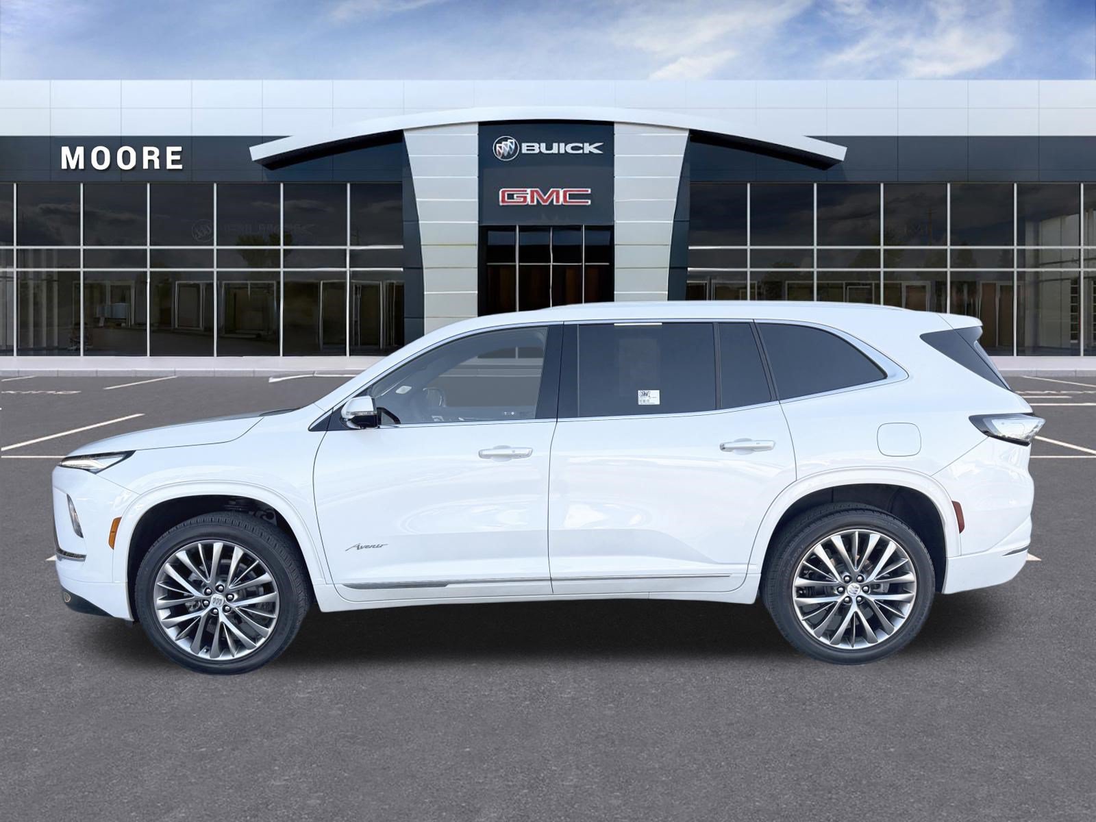 Used 2025 Buick Enclave Avenir FWD image 6