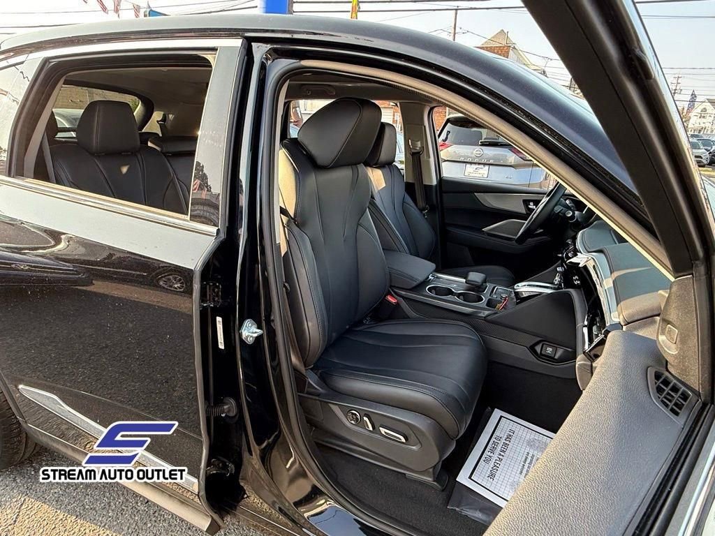 Used 2023 Acura MDX SH-AWD image 15