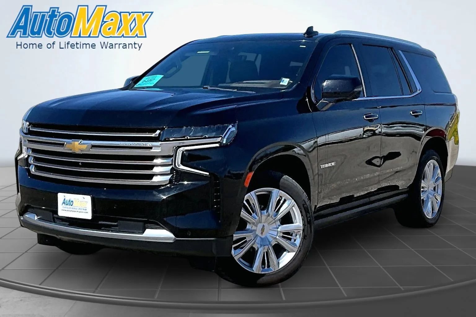 Used 2023 Chevrolet Tahoe High Country AWD/4WD image 1