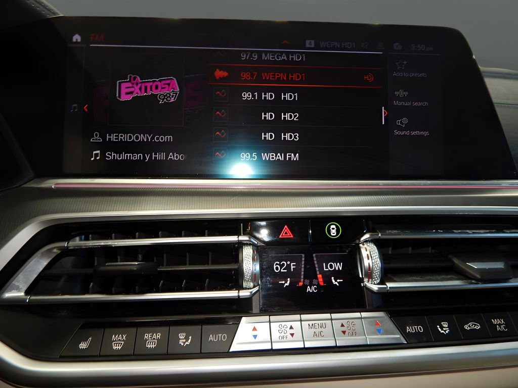 Used 2022 BMW X5 xDrive40i w/ M Sport Package AWD/4WD image 22