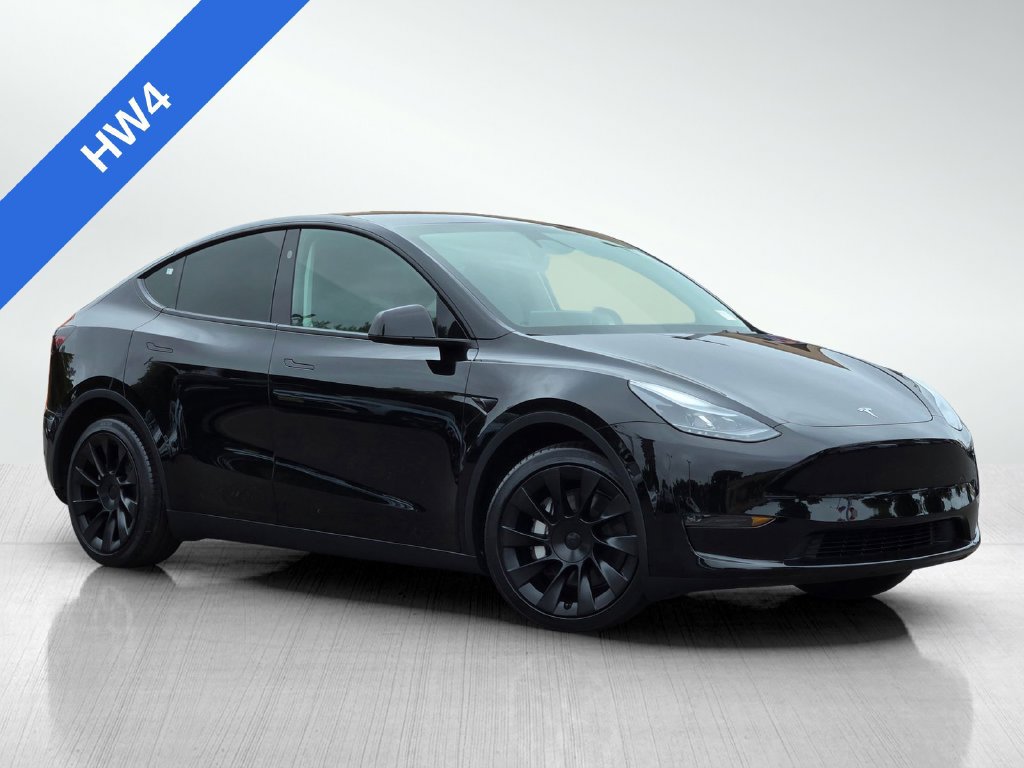 Used 2023 Tesla Model Y 2WD image 2