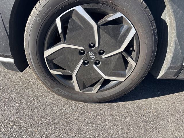 Used 2024 Hyundai Ioniq 5 SEL image 5