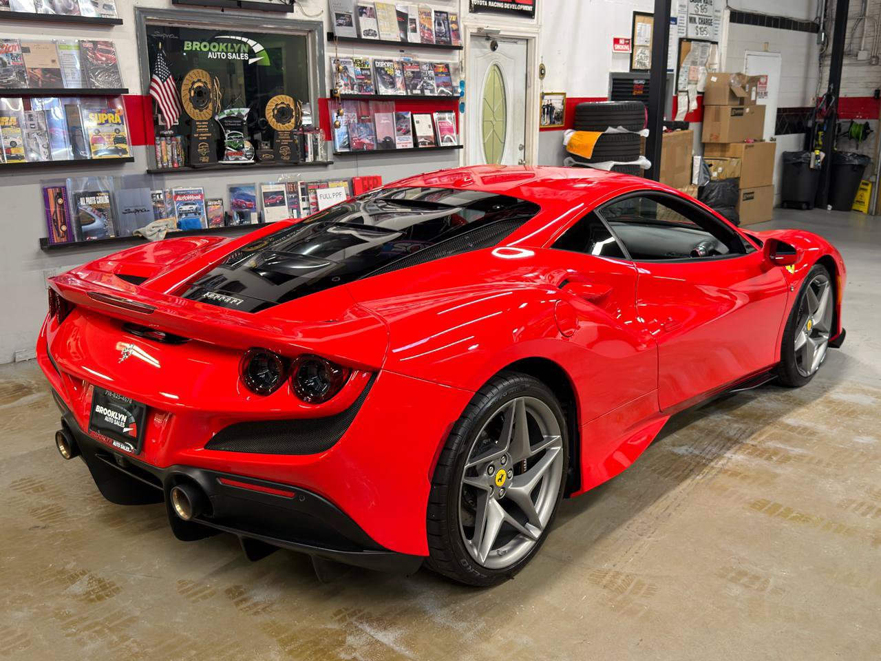 Used 2020 Ferrari F8 Tributo RWD image 6