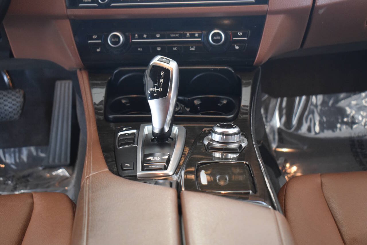 Used 2013 BMW 528i Sedan RWD image 54