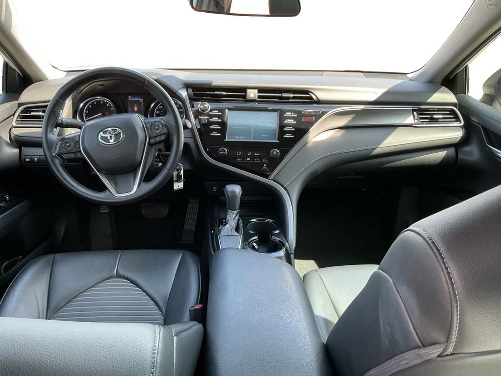 Used 2019 Toyota Camry SE image 17