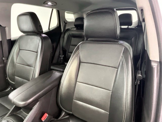 Used 2024 GMC Terrain SLT AWD/4WD image 6