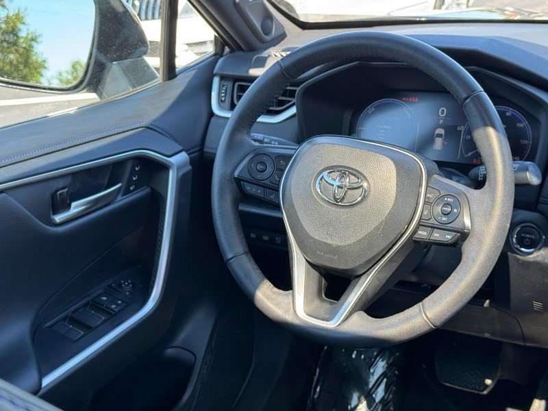 Used 2023 Toyota RAV4 XSE AWD/4WD image 12