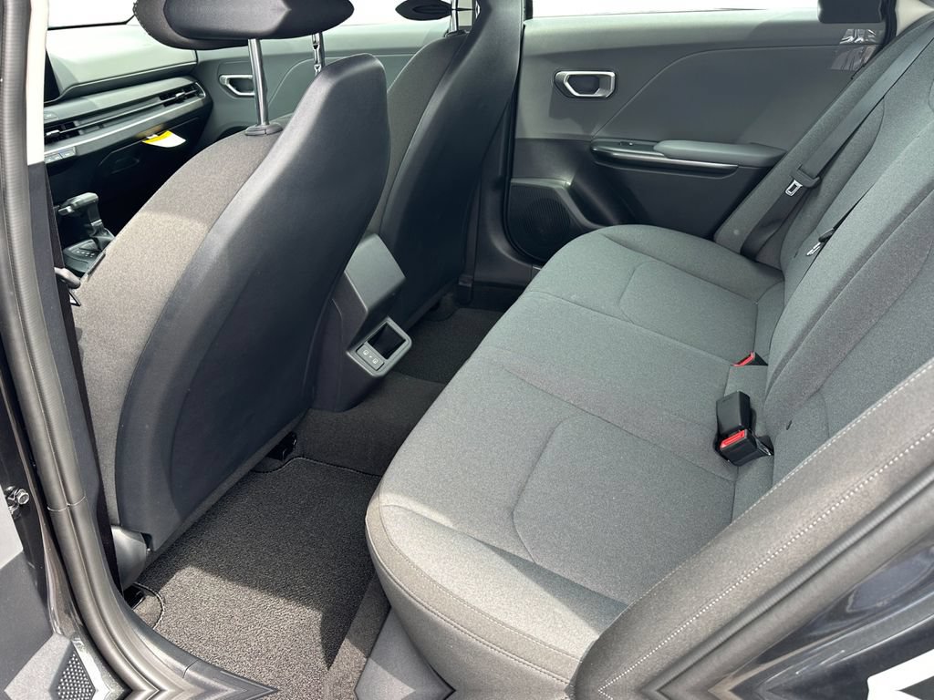 New 2026 Kia K4 FWD image 10