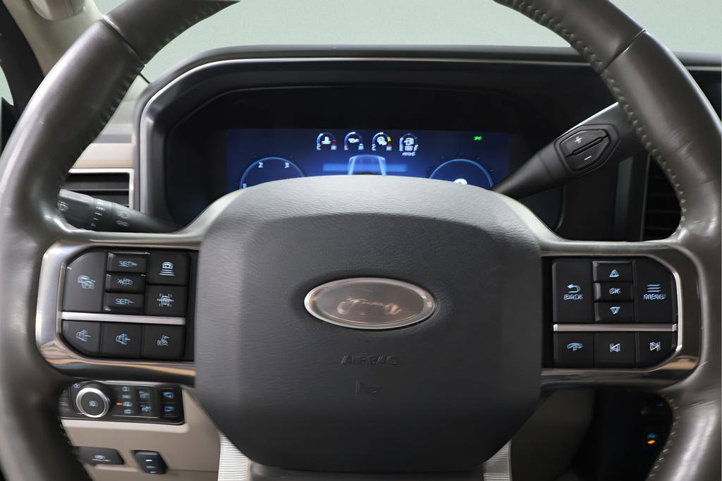 Used 2025 Ford F250 Platinum w/ Platinum Plus Package image 15