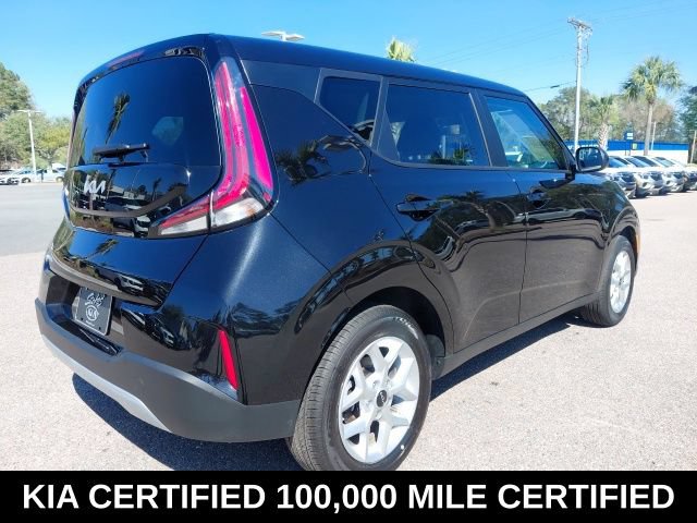 Certified 2025 Kia Soul LX FWD image 5