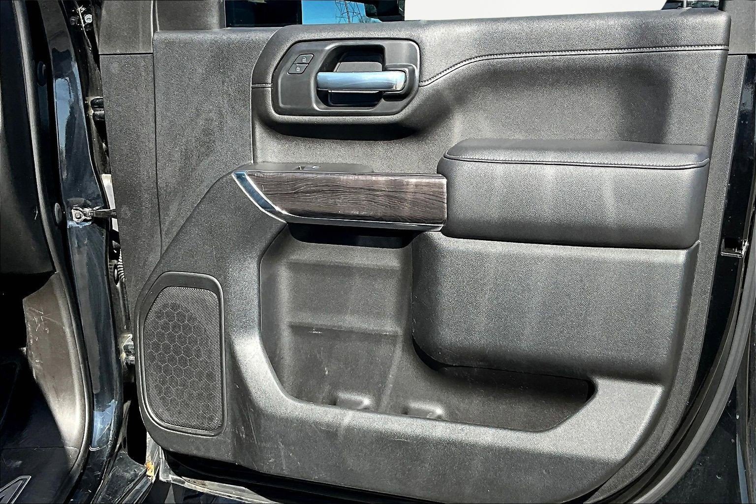 Used 2021 Chevrolet Silverado 2500 LTZ image 29