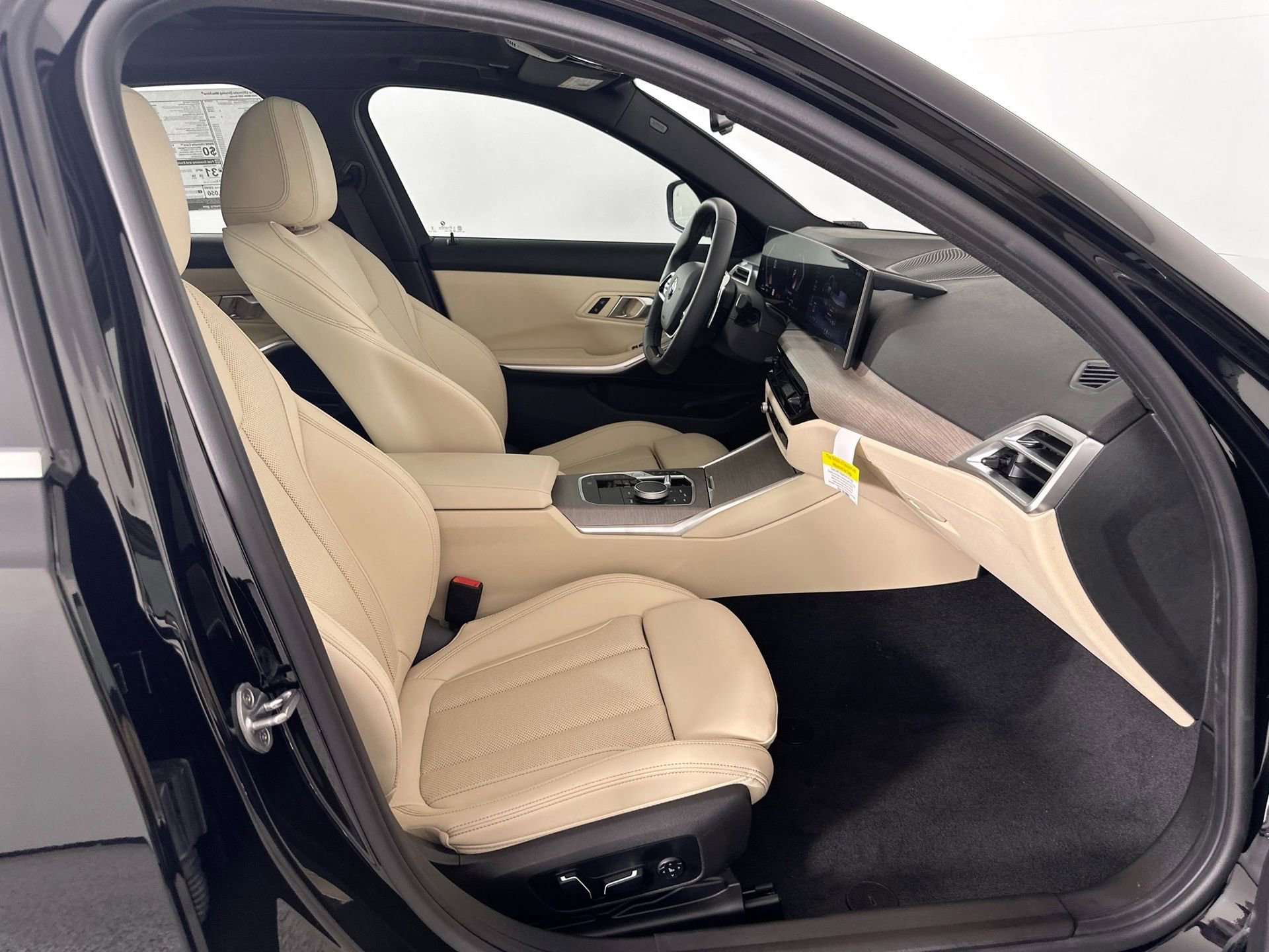 Used 2025 BMW 330i 330i w/ Convenience Package image 27