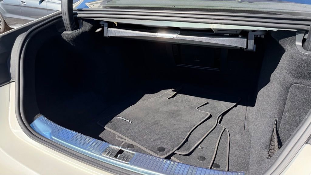 Used 2022 Mercedes-Benz S 580 4MATIC Sedan w/ AMG Line Package image 8