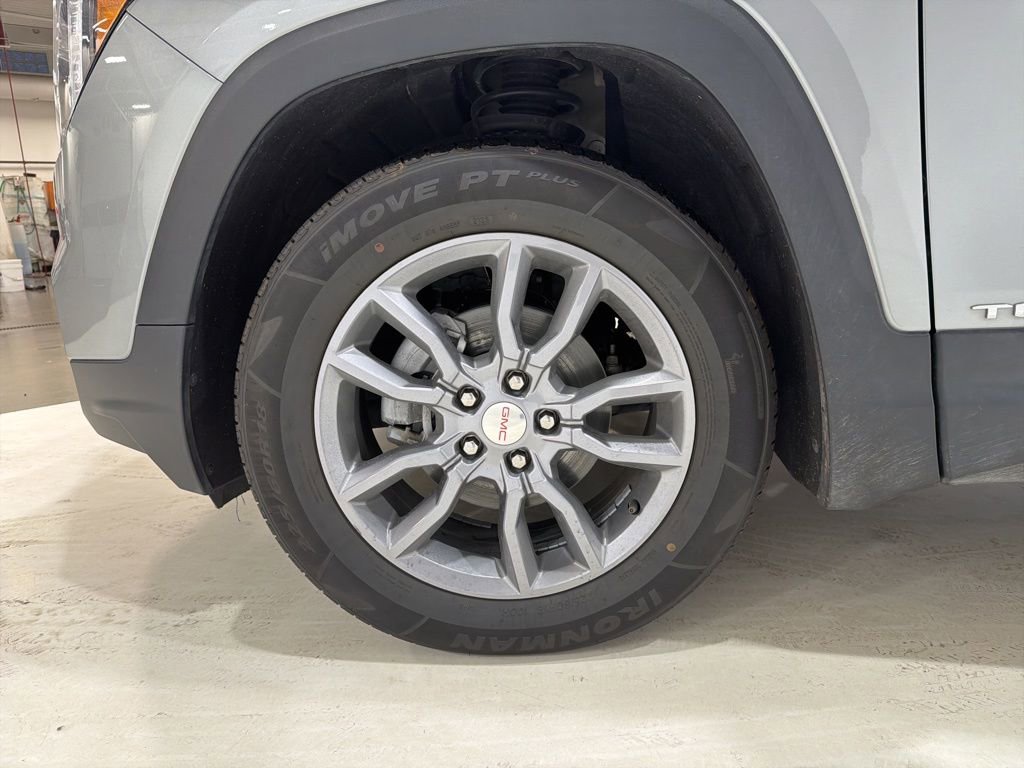 Used 2024 GMC Terrain SLT AWD/4WD image 8