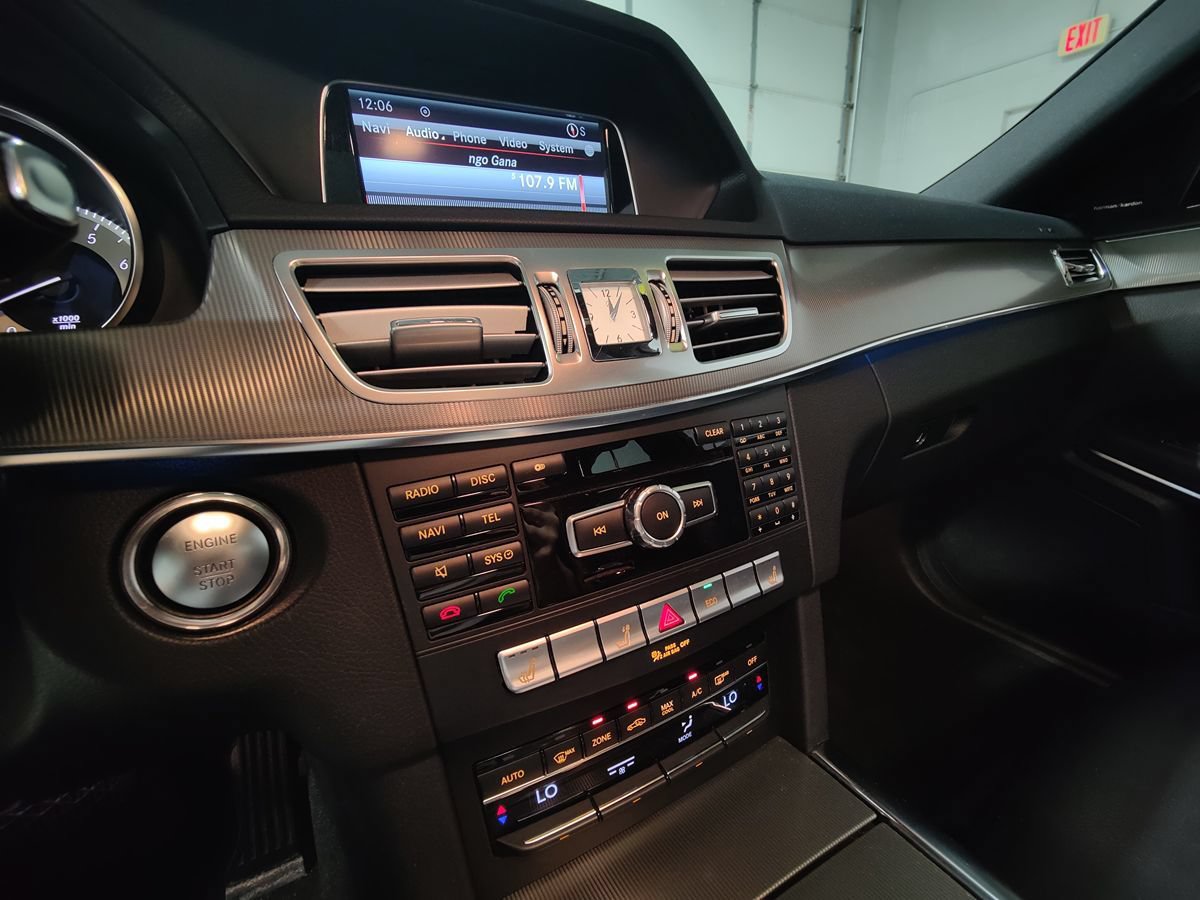 Used 2014 Mercedes-Benz E 350 4MATIC Wagon image 34