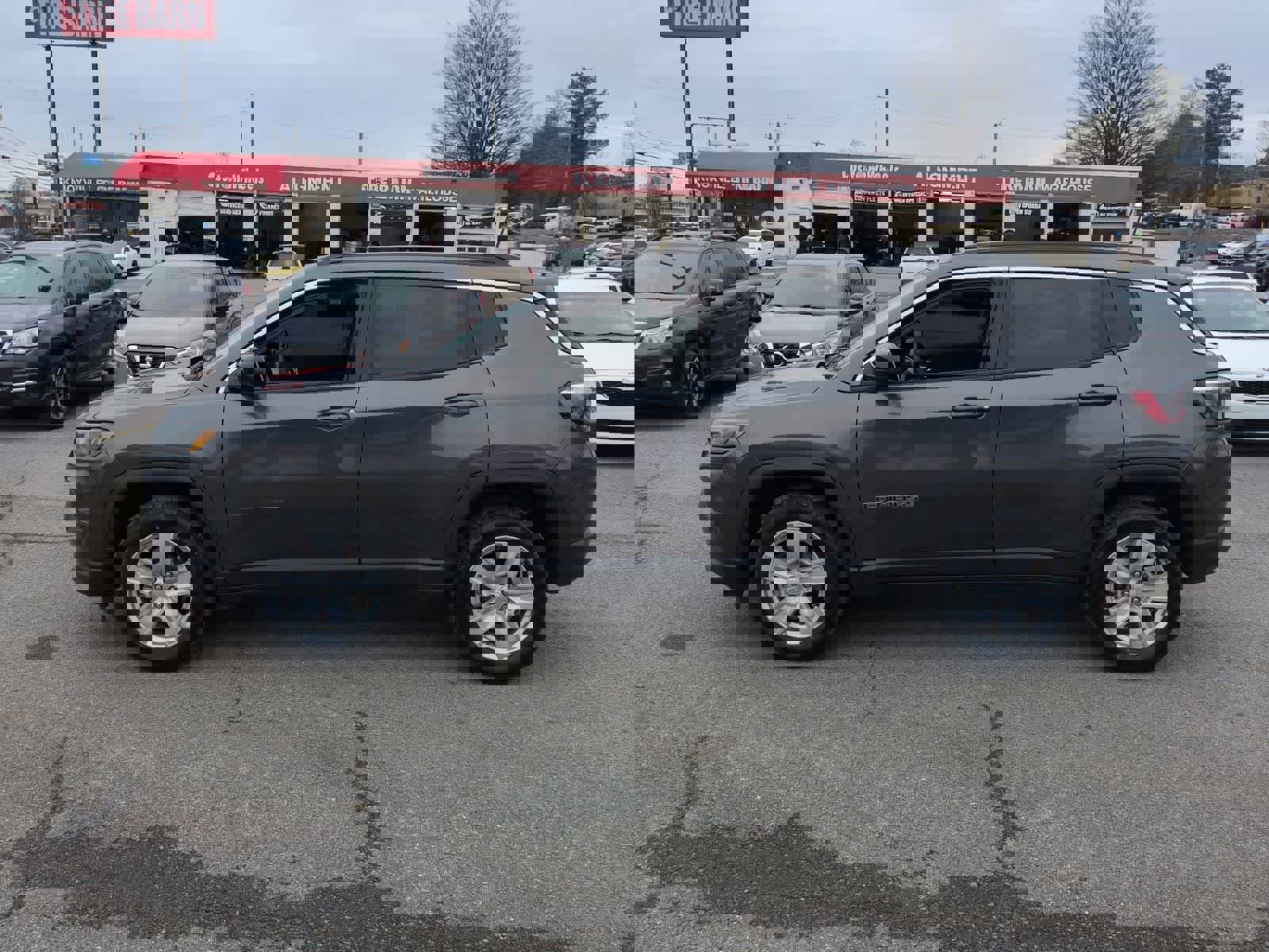 Certified 2022 Jeep Compass Latitude image 5