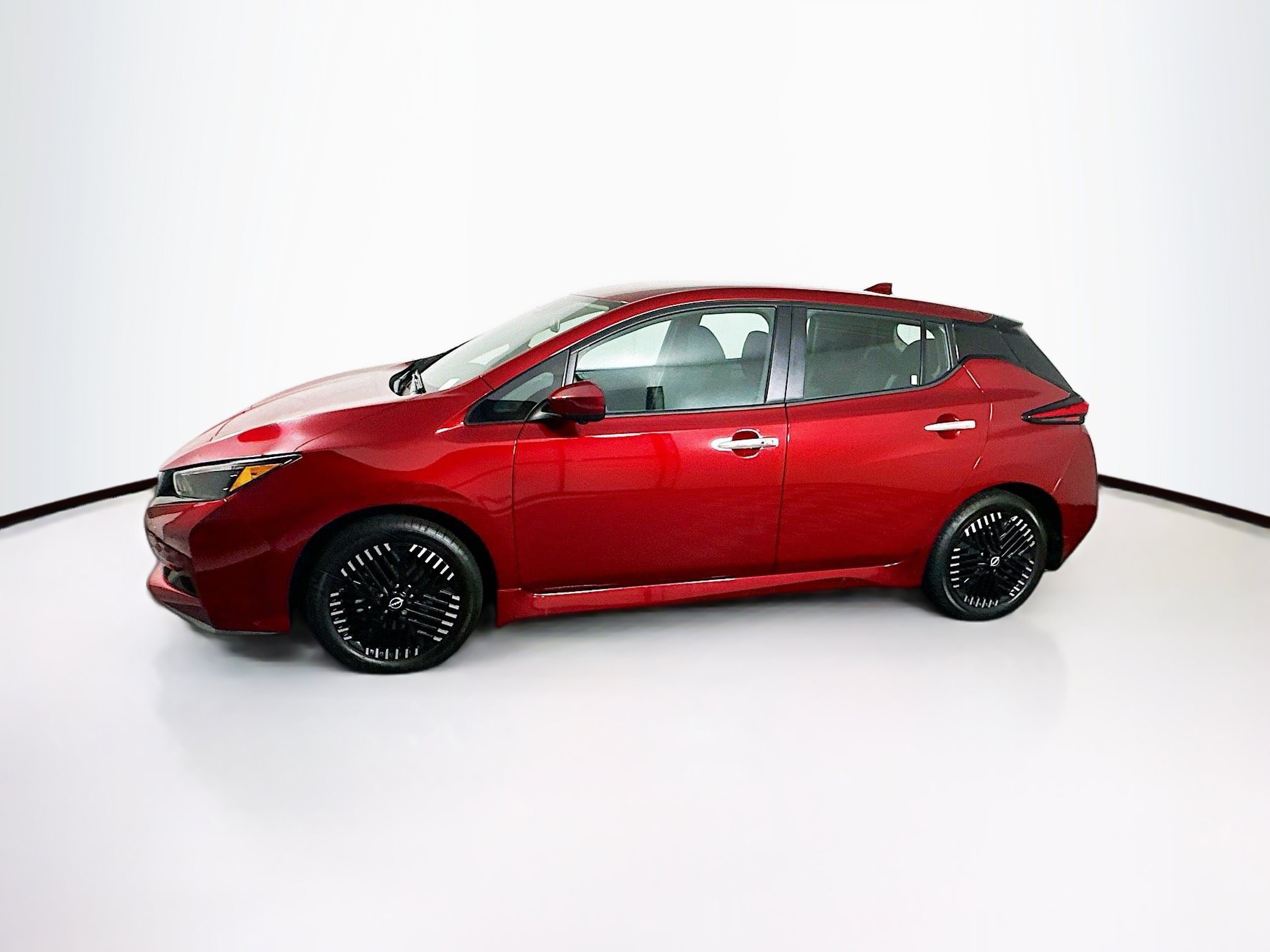 Used 2025 Nissan Leaf SV Plus FWD image 4